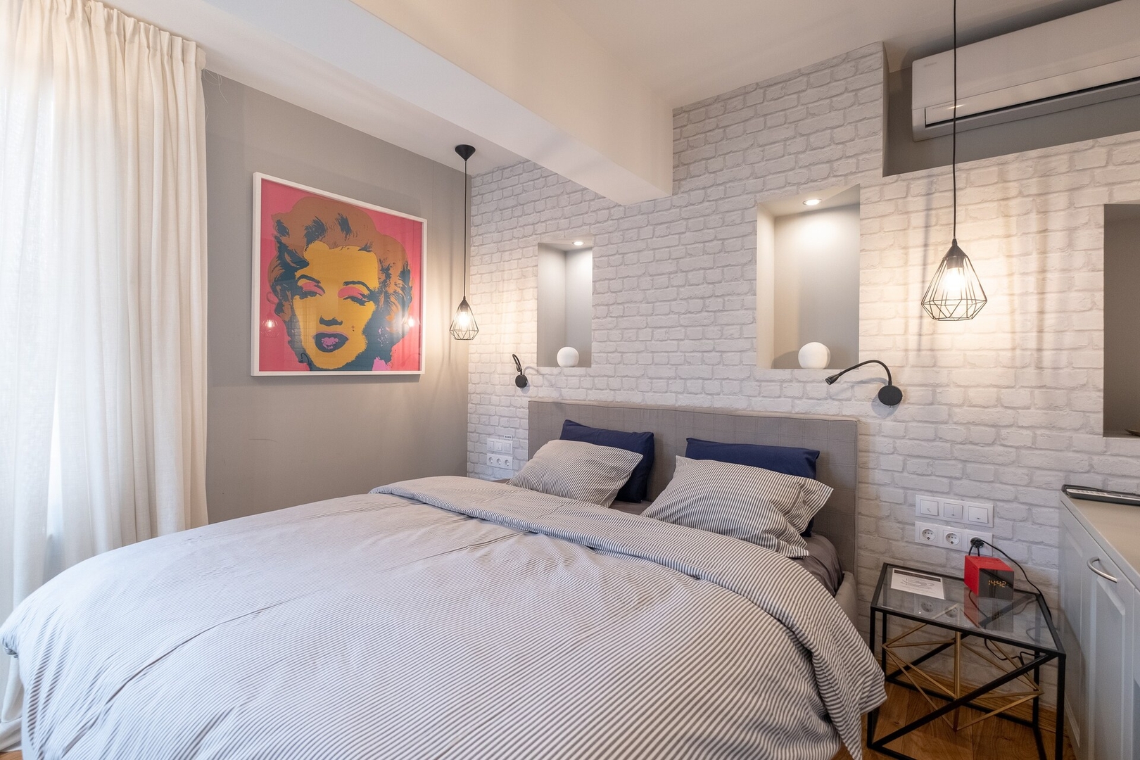 ⭐⭐⭐⭐⭐ High-end Designer Aprt ➫ AC & Lift & Balcony 5 Flat Manager Booking