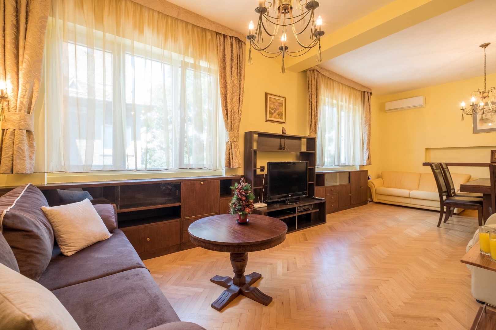 ☼ Very Central & Aristocratic 2BDR w/ ACs ☼ 7 Flat Manager Booking