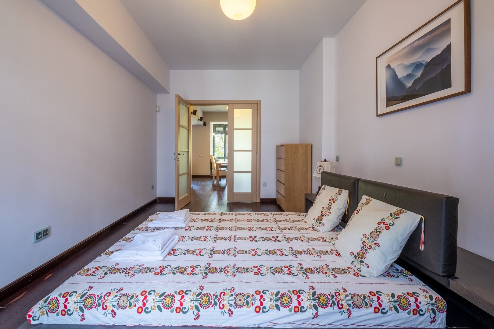 Modern yet Rustic Style City Centre Apt | 2BR/2BTH 23 Flat Manager Booking