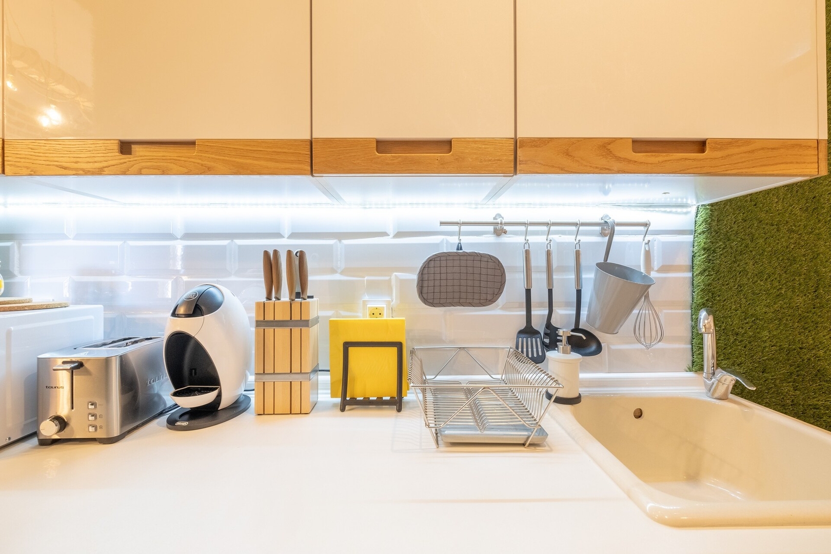 3 BDR & 3 BTHR Duplex | In the Heart of Sofia 12 Flat Manager Booking