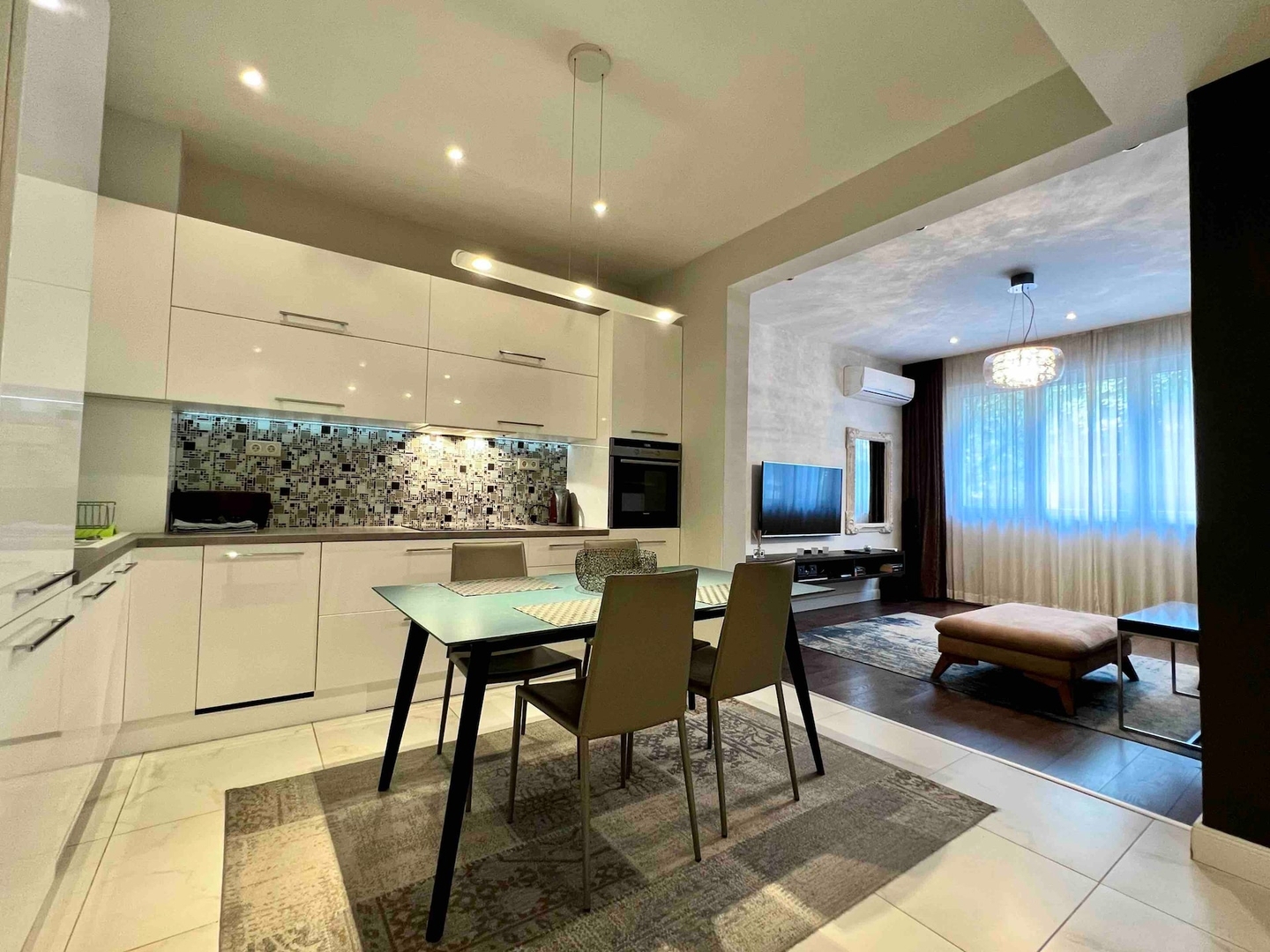 Perfectly Sumptuous Centre Apartment/Vitosha BLVD 7 Flat Manager Booking
