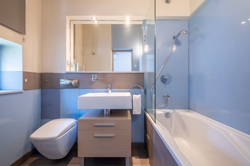 Modern yet Rustic Style City Centre Apt | 2BR/2BTH 25 Flat Manager Booking