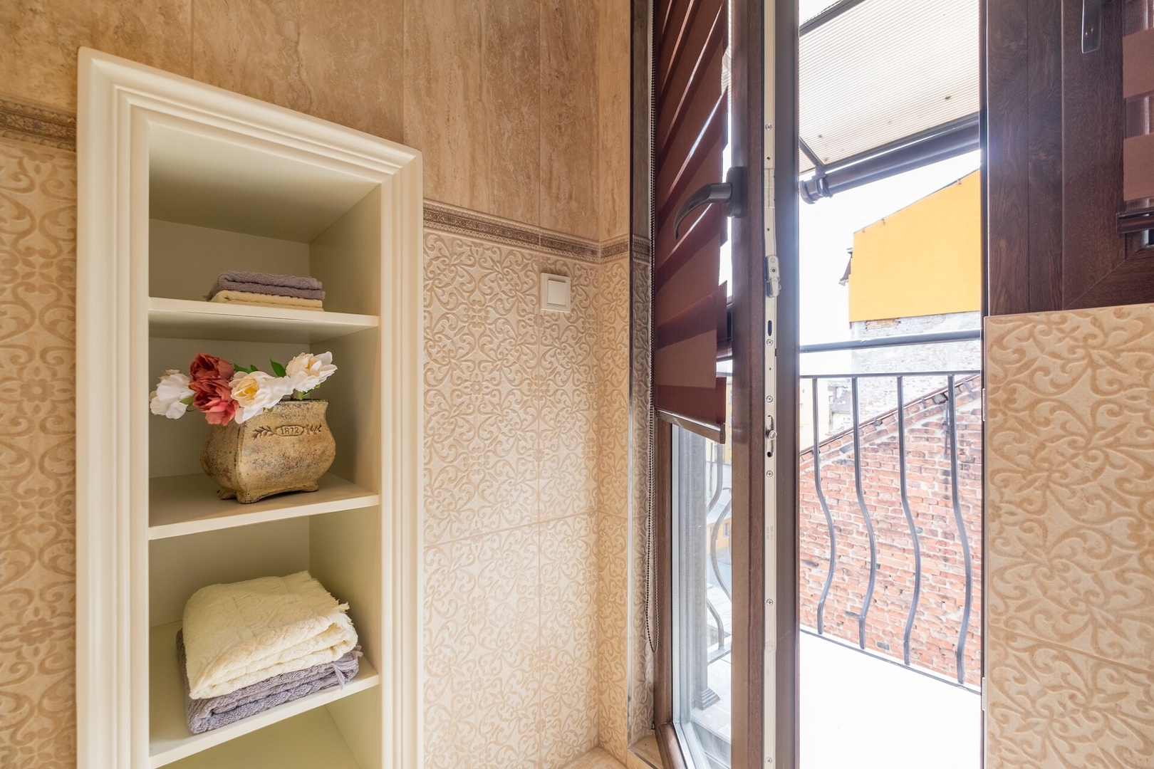 The EGO house @ Vitoshka Street 33 Flat Manager Booking