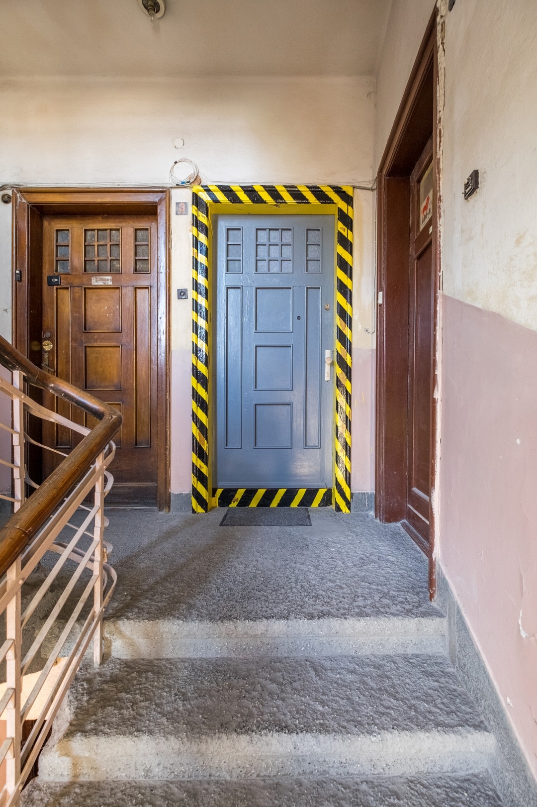 2 BDR & 2 BTHR Funky Apartment / Supreme Location 57 Flat Manager Booking