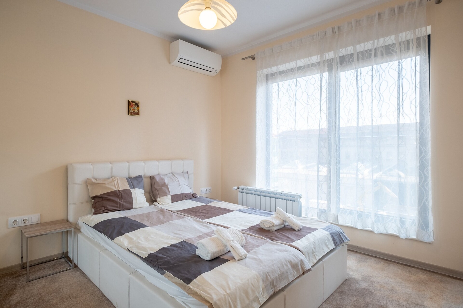 APT 32 near Mall of Sofia & Metro Station 11 Flat Manager Booking