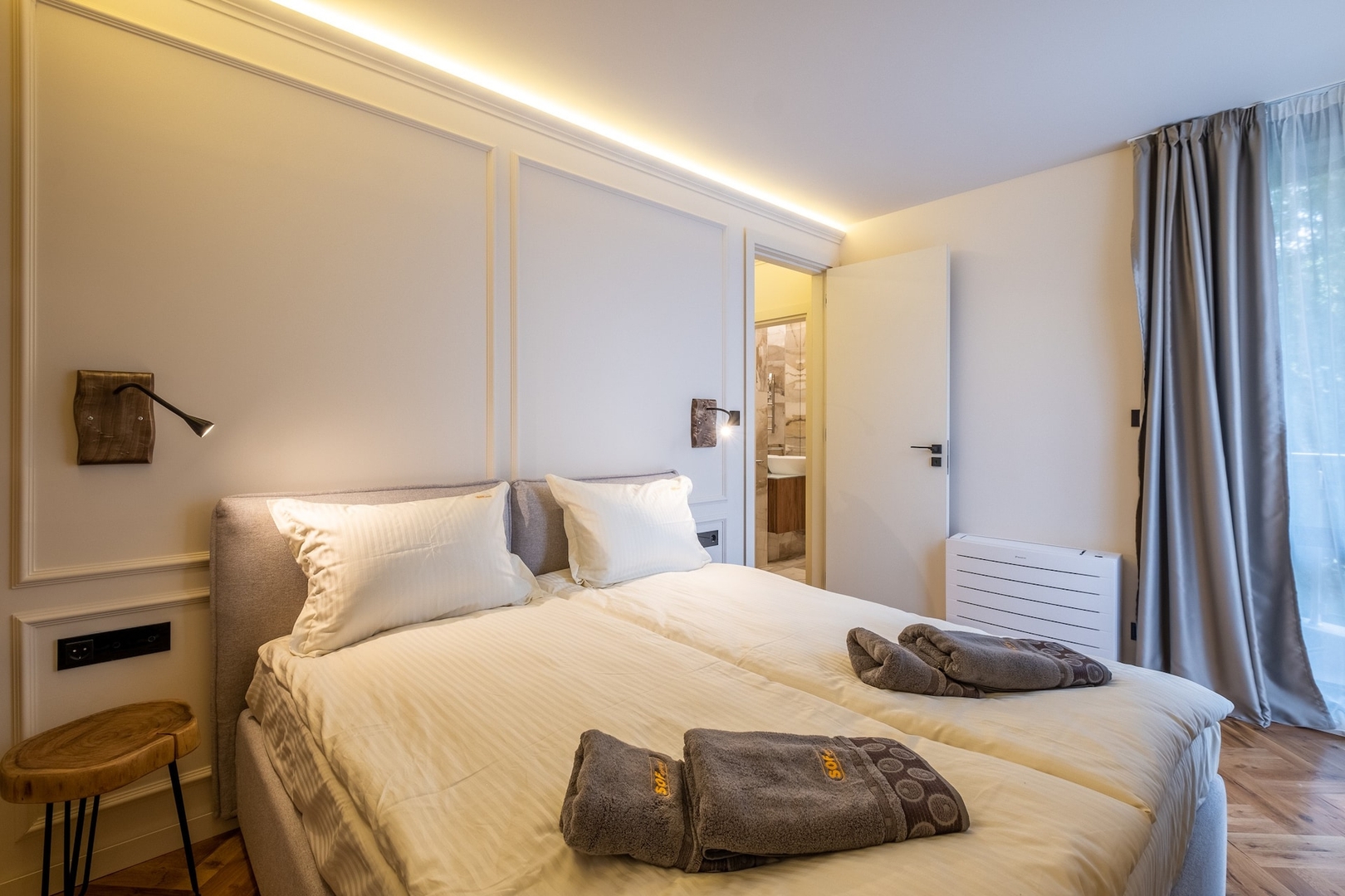 SOFapart Stylish & Fancy Place | 1 BDR 4 Flat Manager Booking