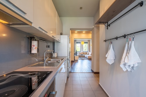 Modern yet Rustic Style City Centre Apt | 2BR/2BTH 14 Flat Manager Booking