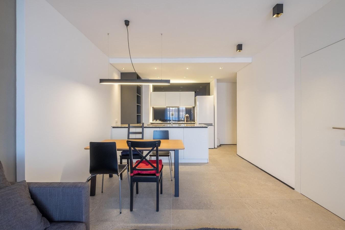 SOF.OSOGOVO32A · Minimal interior design / Metro Station / Luxury A 10 Flat Manager Booking