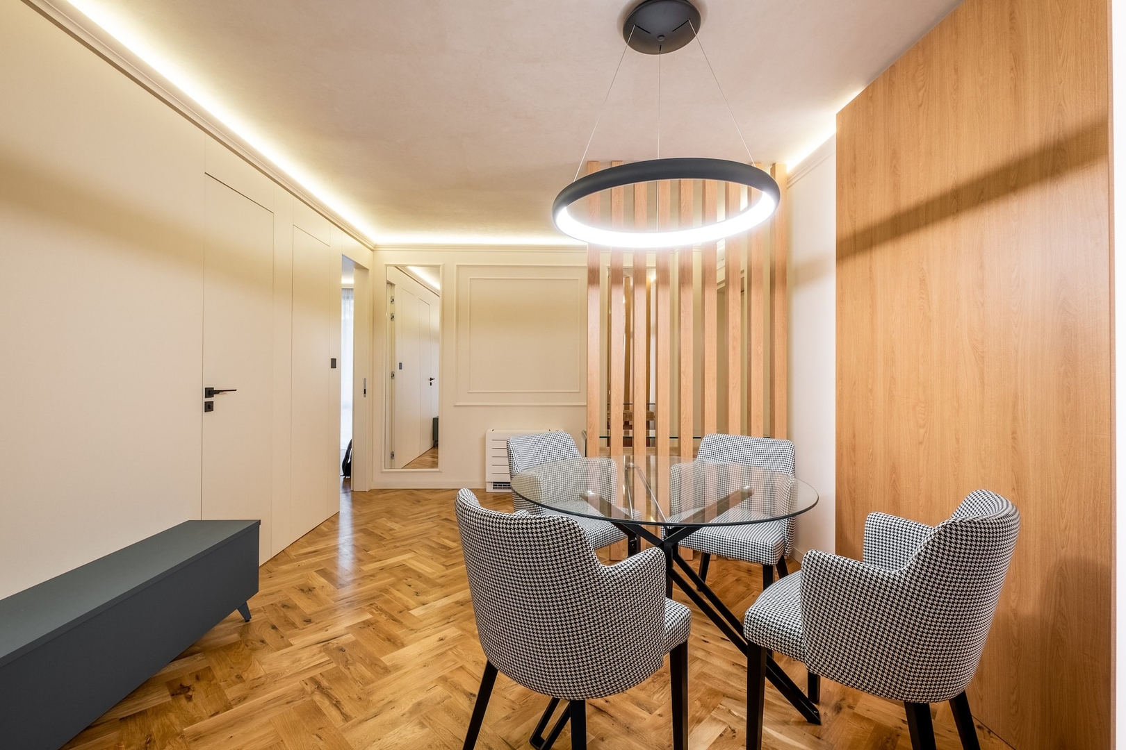 SOFapart Comfy and Elegant Apt with 2 BDR/ Parking 5 Flat Manager Booking