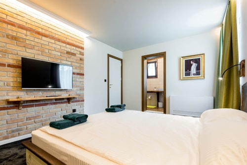 *Villa Apple* 3 BR Luxury Villa PRV pool & BBQ 4 Balchik Villas