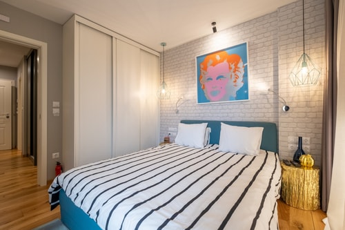 ⭐⭐⭐⭐⭐ High-end Designer 2BR Aprt + Lift&Balconies 19 Flat Manager Booking
