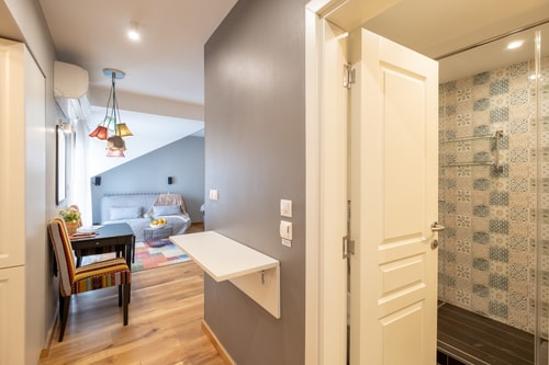 ⭐⭐⭐⭐⭐ High-end Designer Studio ➫ AC + Parking 29 Flat Manager Booking