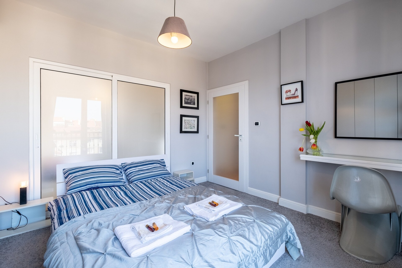 Tranquil Place in the middle of Downtown 2 Flat Manager Booking