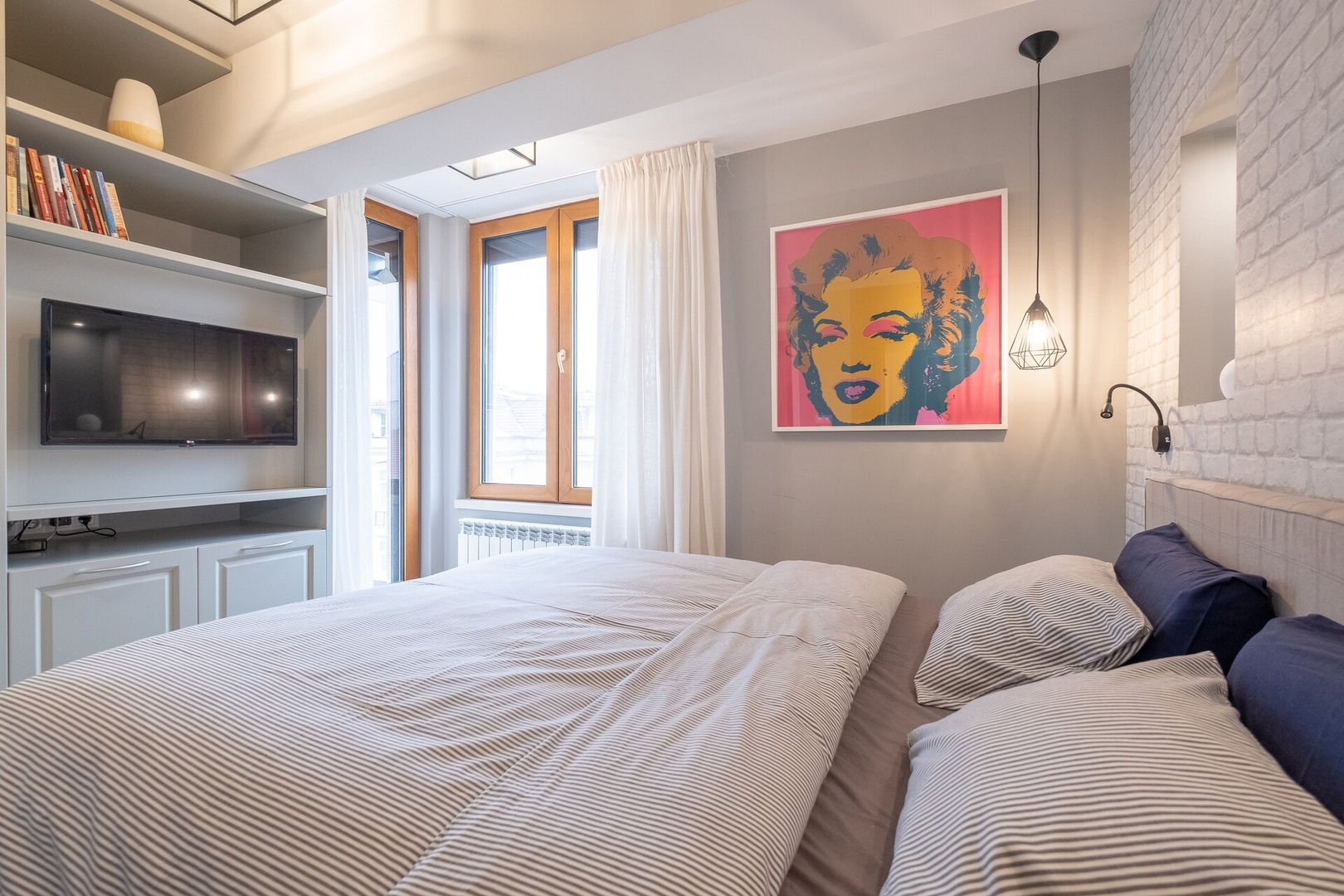 ⭐⭐⭐⭐⭐ High-end Designer Aprt ➫ AC & Lift & Balcony 3 Flat Manager Booking