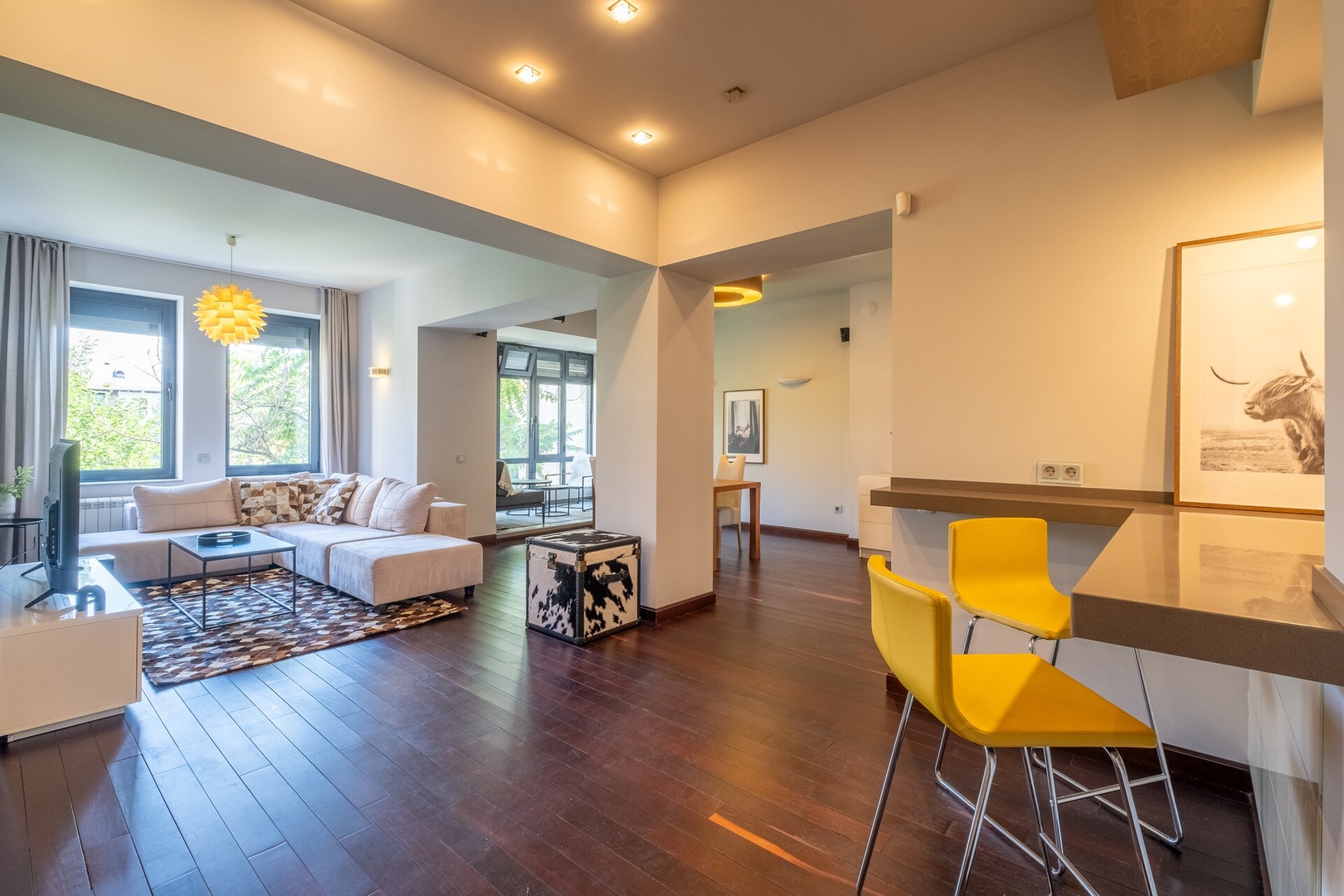 Modern yet Rustic Style City Centre Apt | 2BR/2BTH 2 Flat Manager Booking