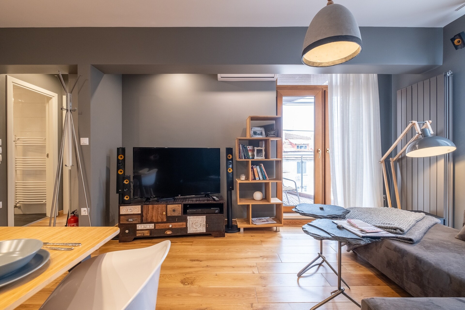 ⭐⭐⭐⭐⭐ High-end Designer Aprt ➫ AC & Lift & Balcony 21 Flat Manager Booking
