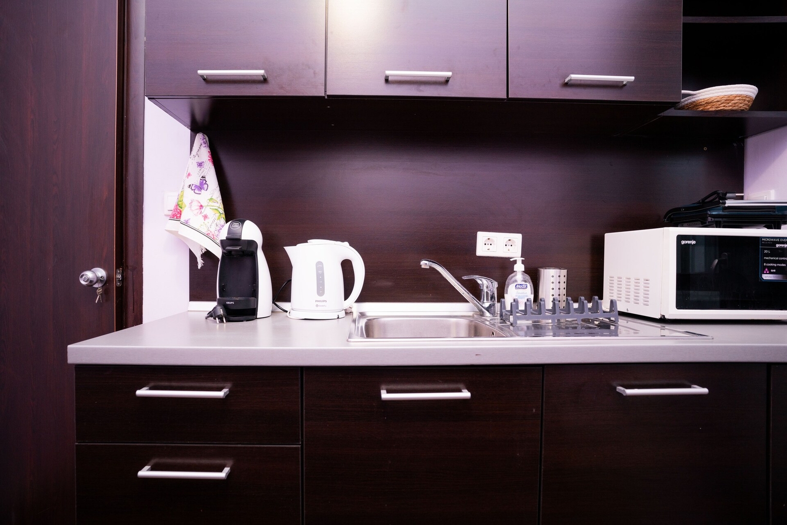 Casa Viola - One BDR Suite next to NDK 4 Flat Manager Booking