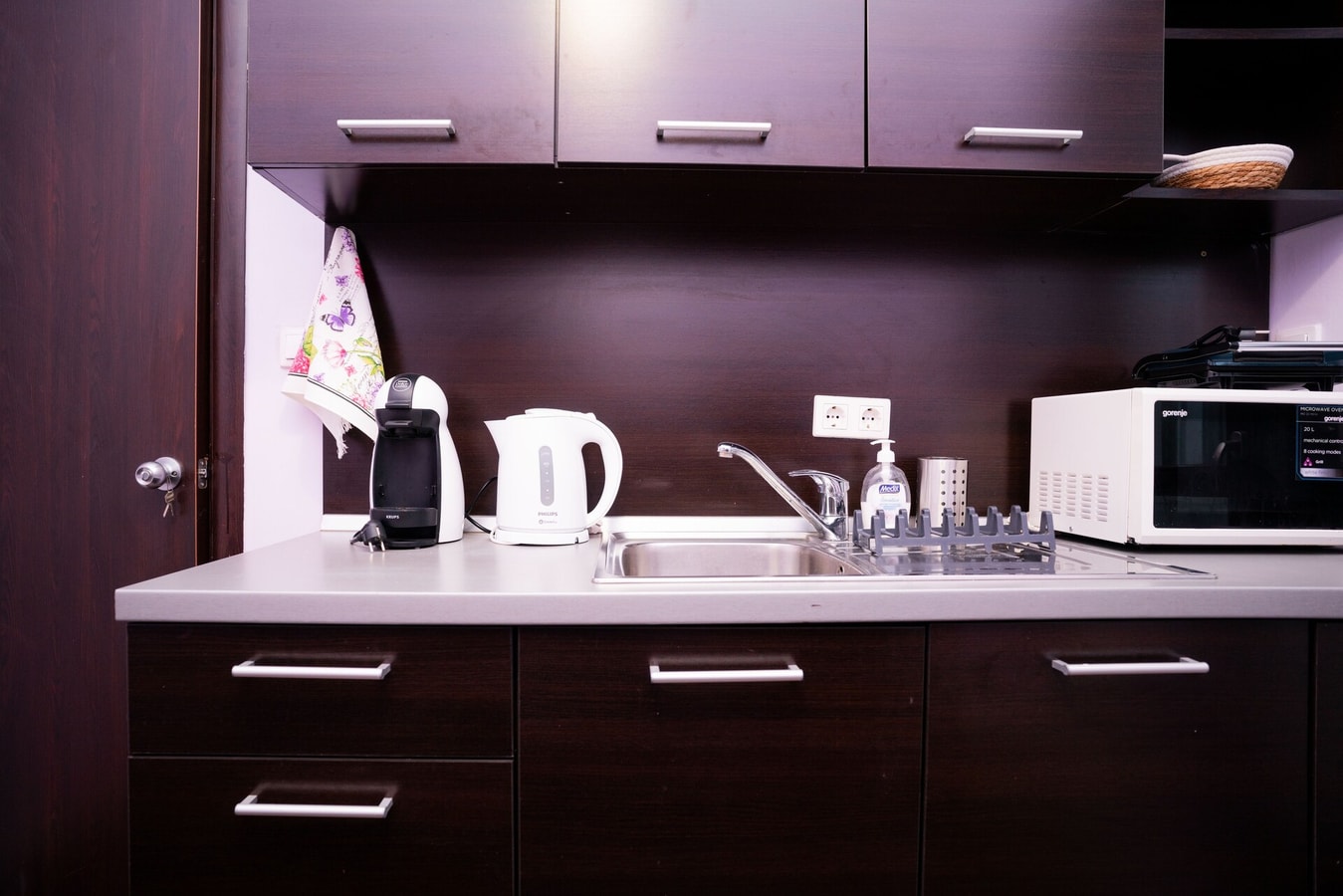 Casa Viola - One BDR Suite next to NDK 4 Flat Manager Booking