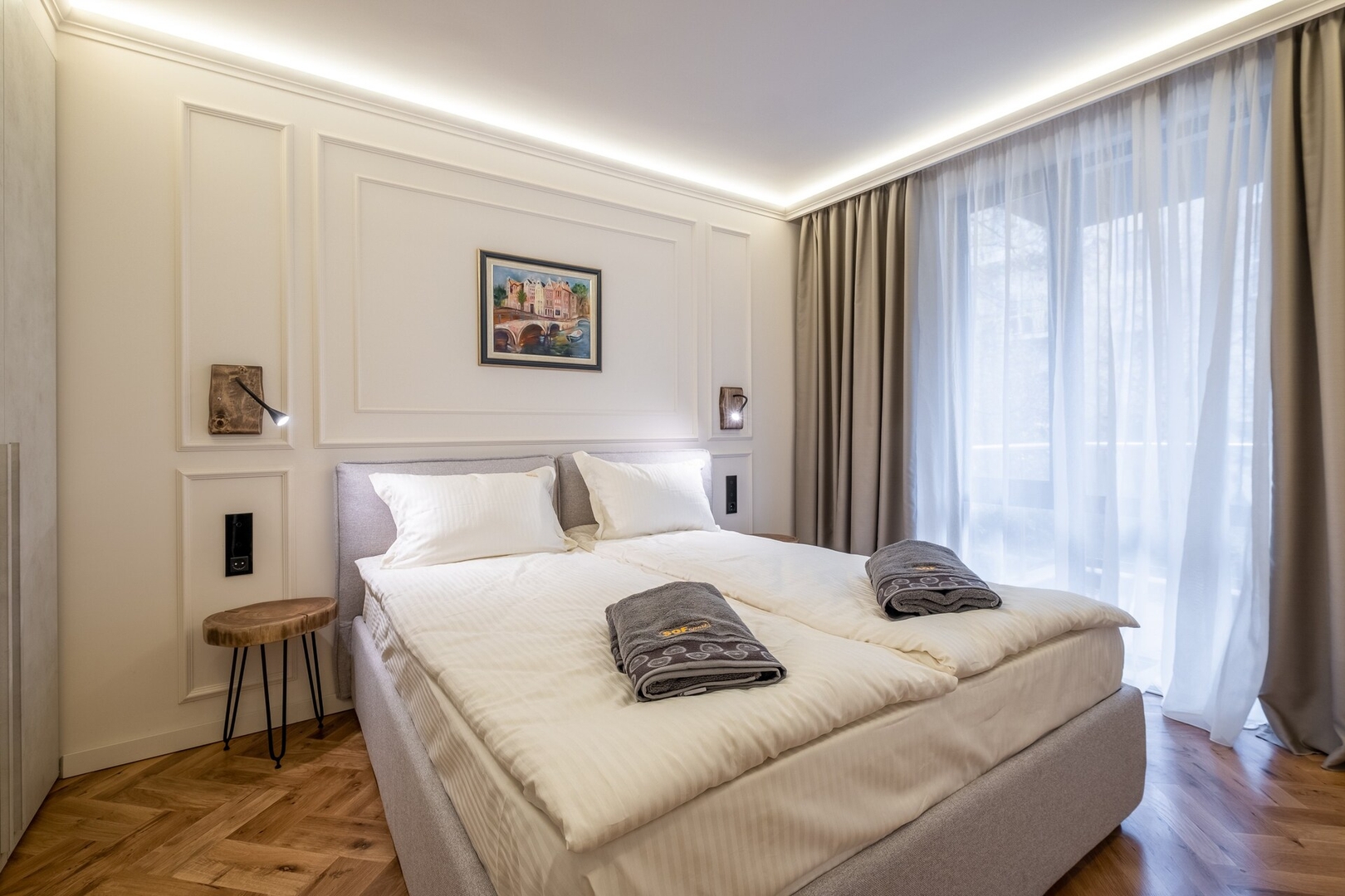 SOFapart Comfy and Elegant Apt with 2 BDR/ Parking 2 Flat Manager Booking