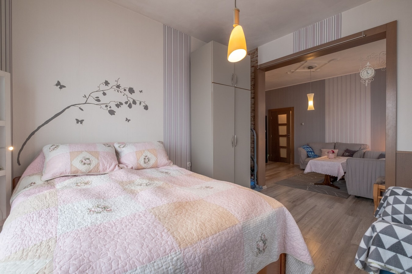 Little HoMe with a Park View 11 Flat Manager Booking