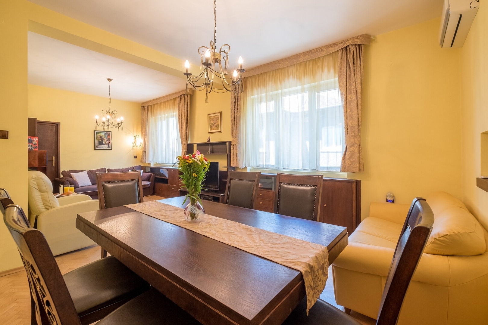 ☼ Very Central & Aristocratic 2BDR w/ ACs ☼ 4 Flat Manager Booking