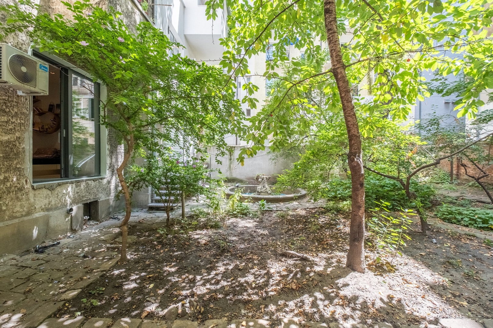 Pop Up Artistic 1 BR Apt Garden View 35 Flat Manager Booking