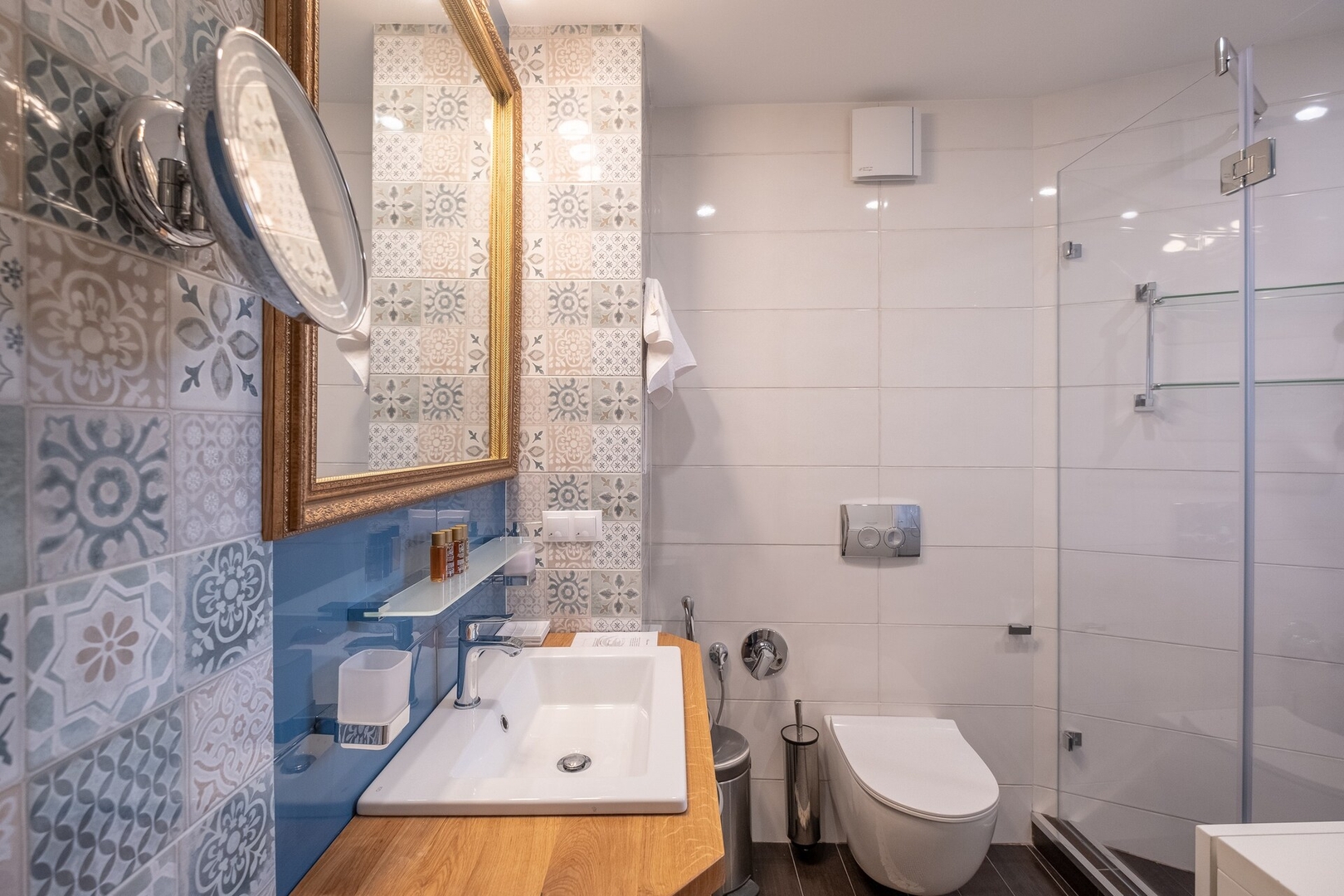 ⭐⭐⭐⭐⭐ High-end Designer Aprt ➫ AC & Lift & Balcony 13 Flat Manager Booking