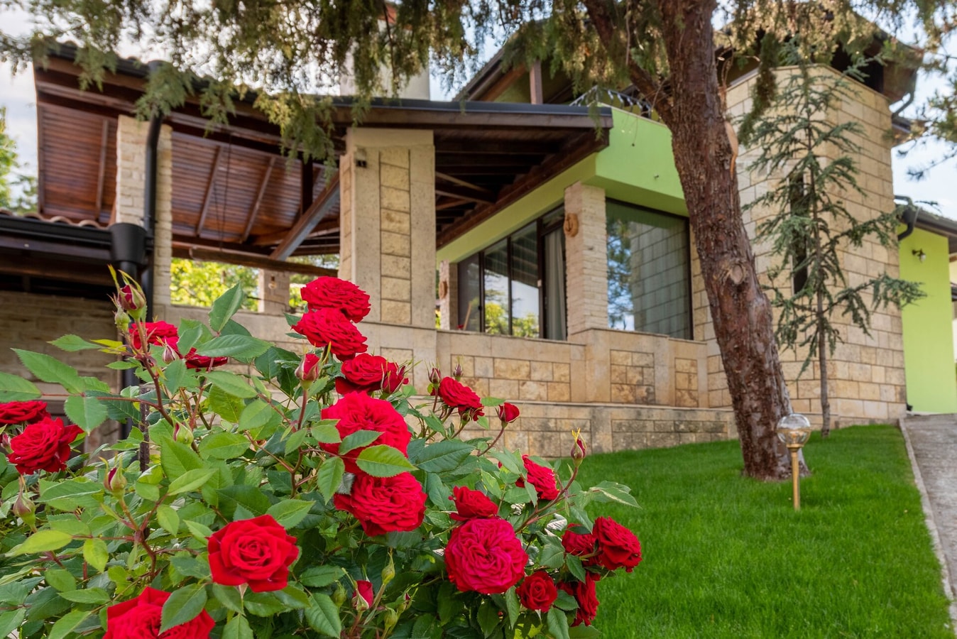 *Villa Apple* 3 BR Luxury Villa PRV pool & BBQ 1 Balchik Villas