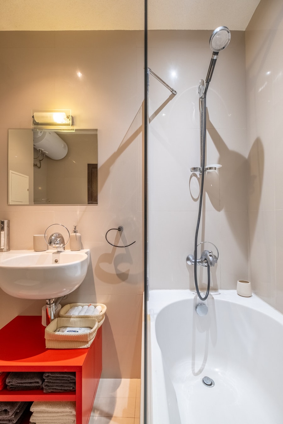 iLonka's Home | 1 BDR with Workspace and Terrace 20 Flat Manager Booking