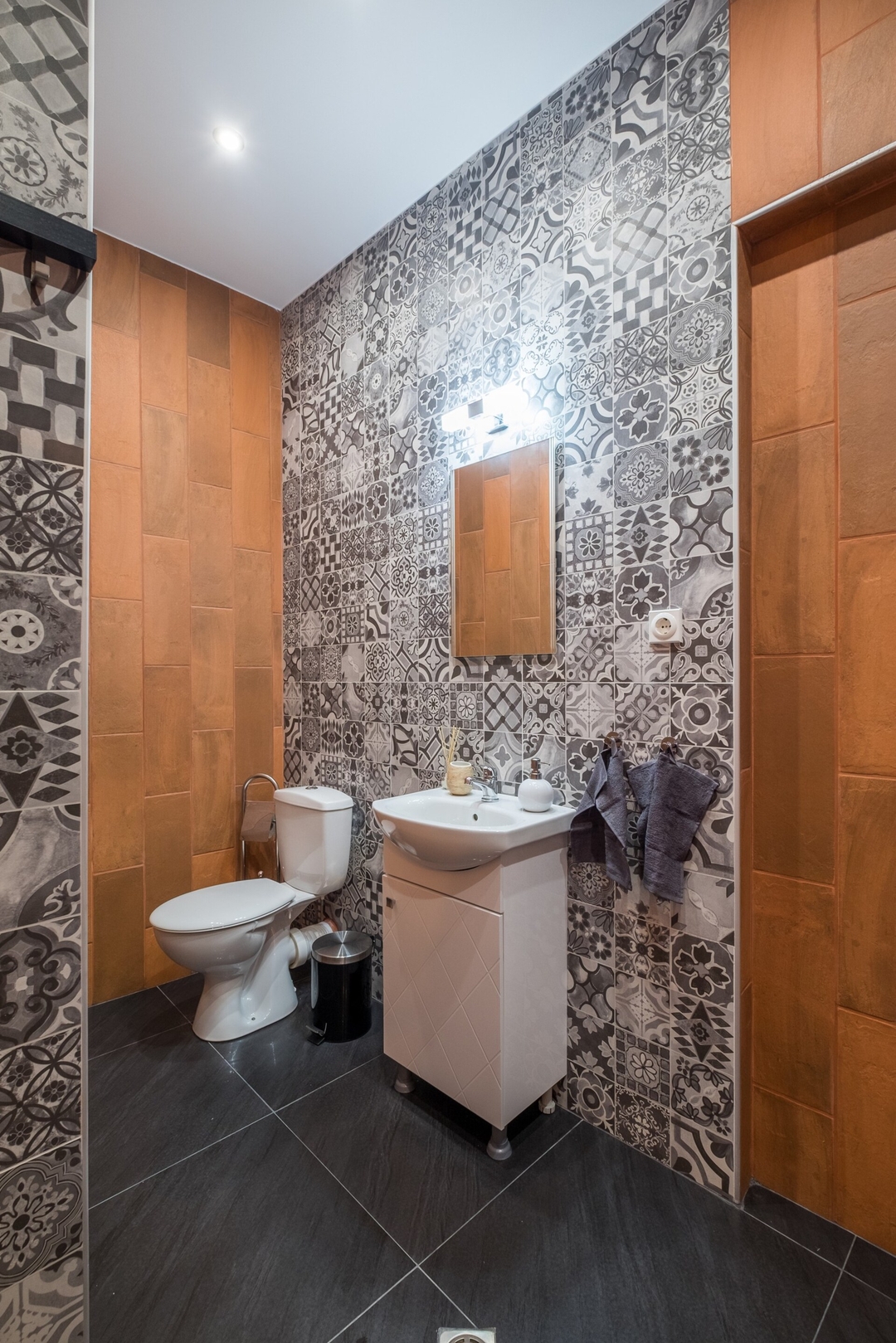 2 BDR & 2 BTHR Funky Apartment / Supreme Location 55 Flat Manager Booking