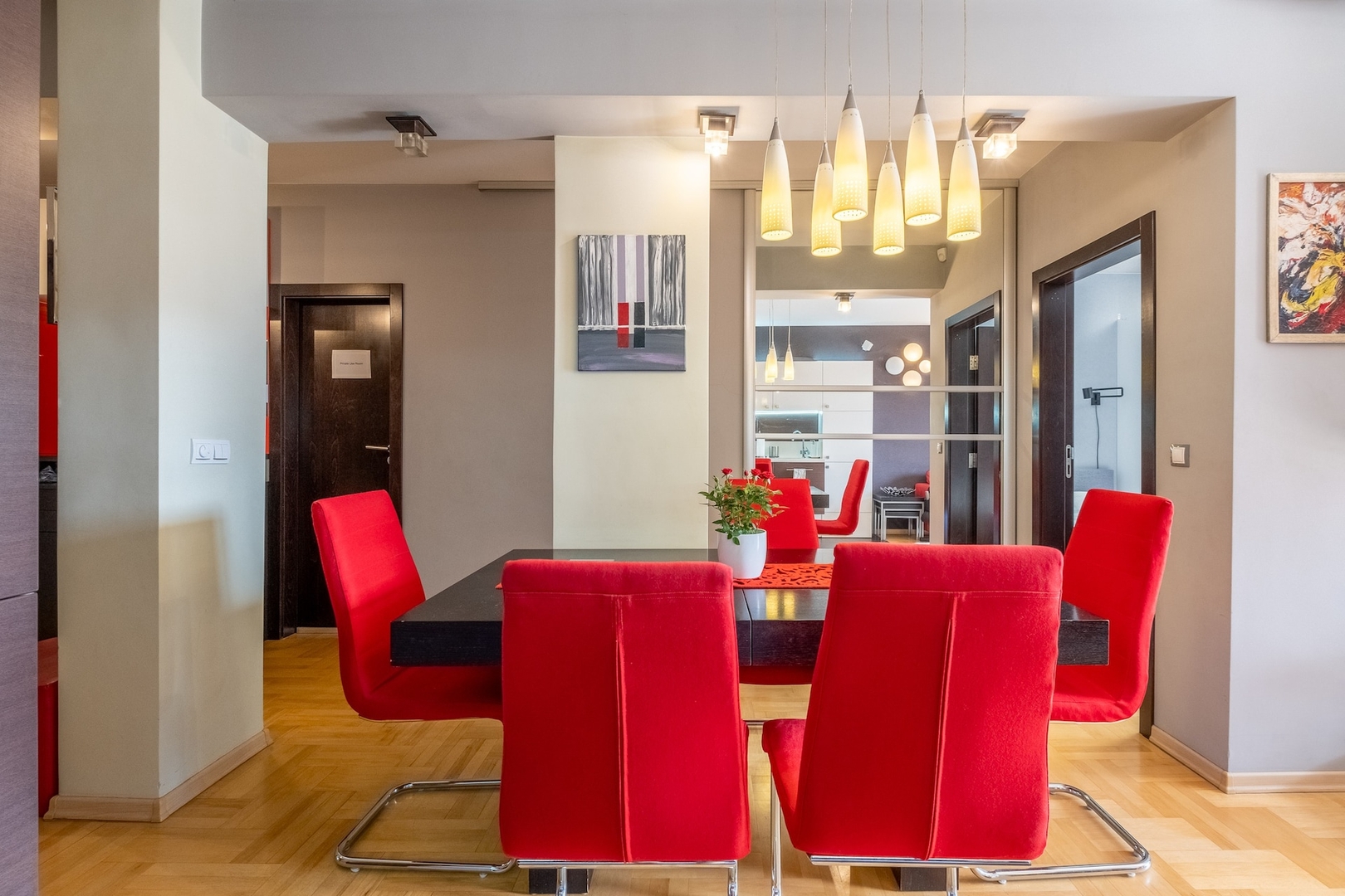 iLonka's Home | 1 BDR with Workspace and Terrace 32 Flat Manager Booking