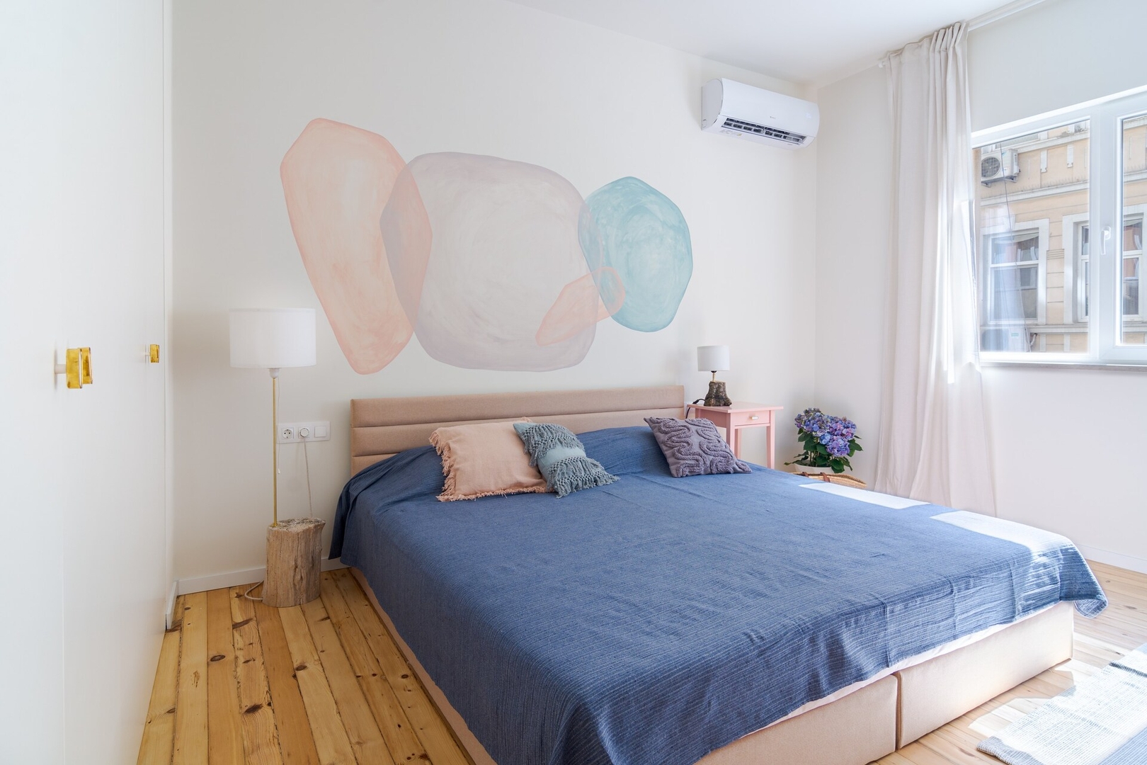 City Center 1BR | Super King Size Bed WiFi200Mbp 5 Flat Manager Booking