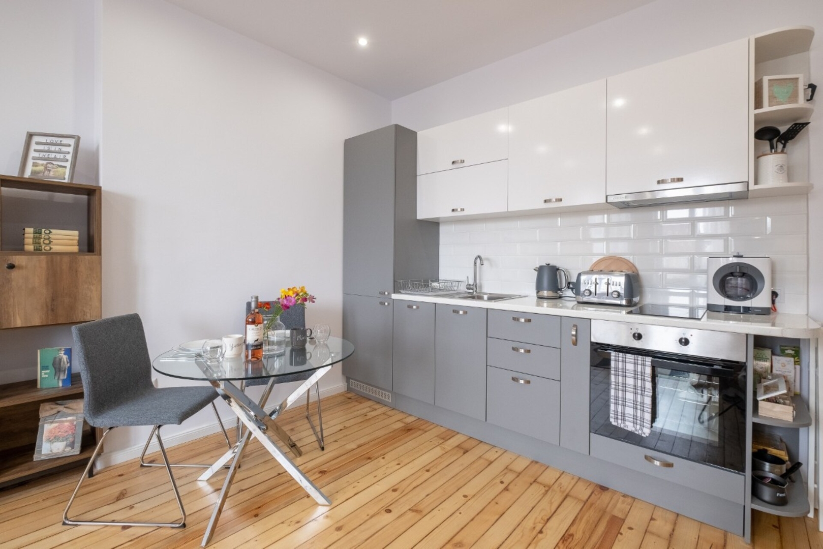 2BR Apartment | Stylish Gem | AC 10 Flat Manager Booking
