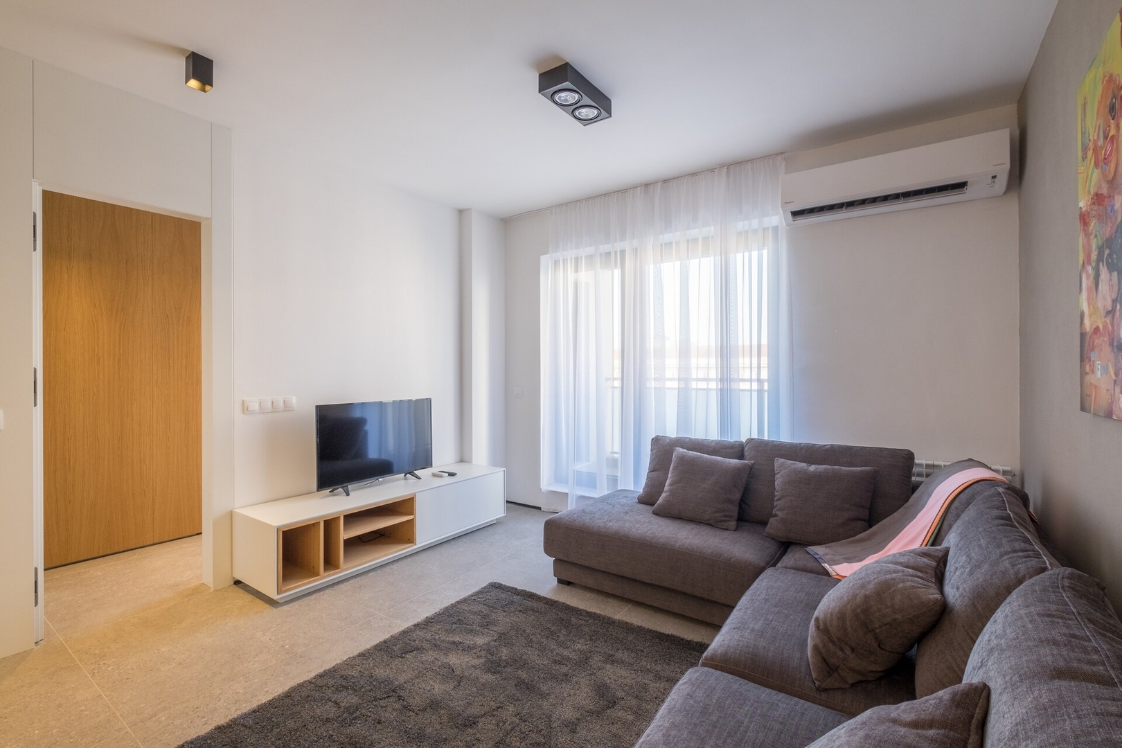 Minimal interior design / Metro Station / Luxury A 7 Flat Manager Booking