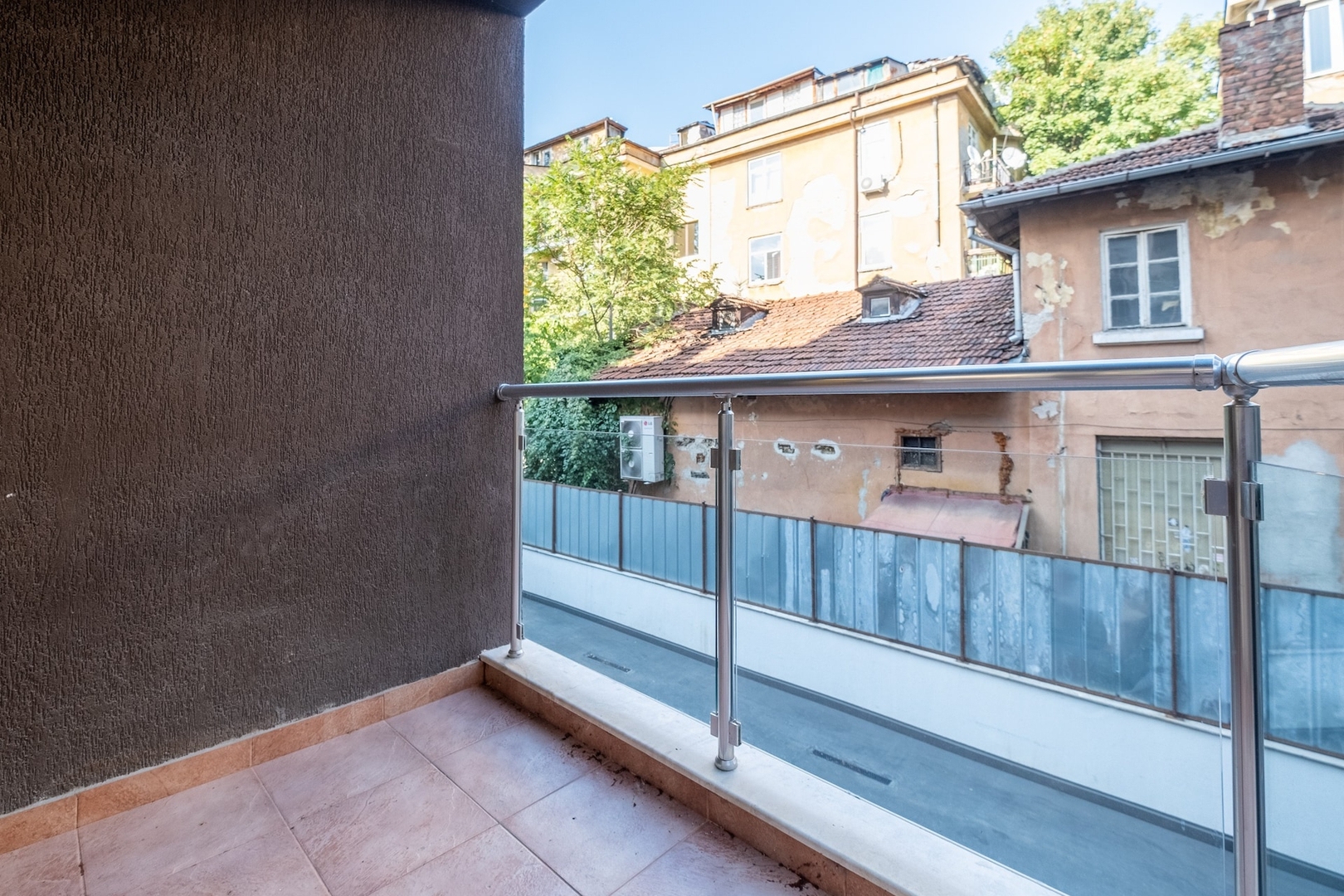 SOFapart Stylish & Fancy Place | 1 BDR 22 Flat Manager Booking
