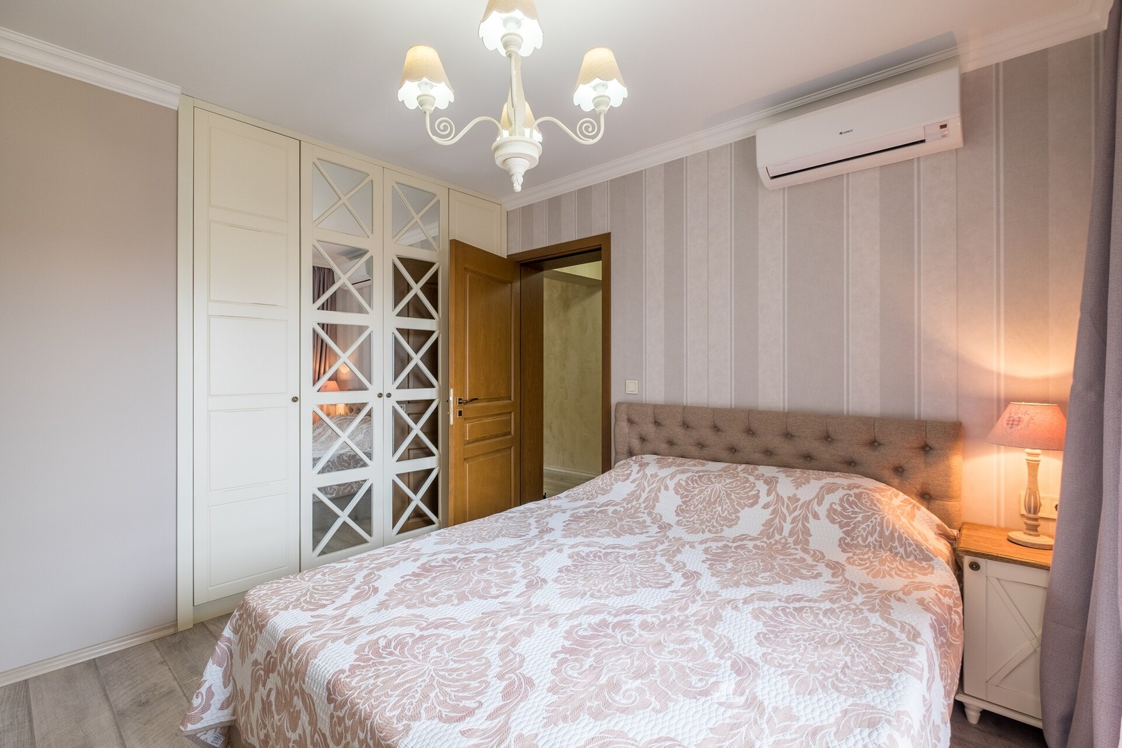 The EGO house @ Vitoshka Street 17 Flat Manager Booking