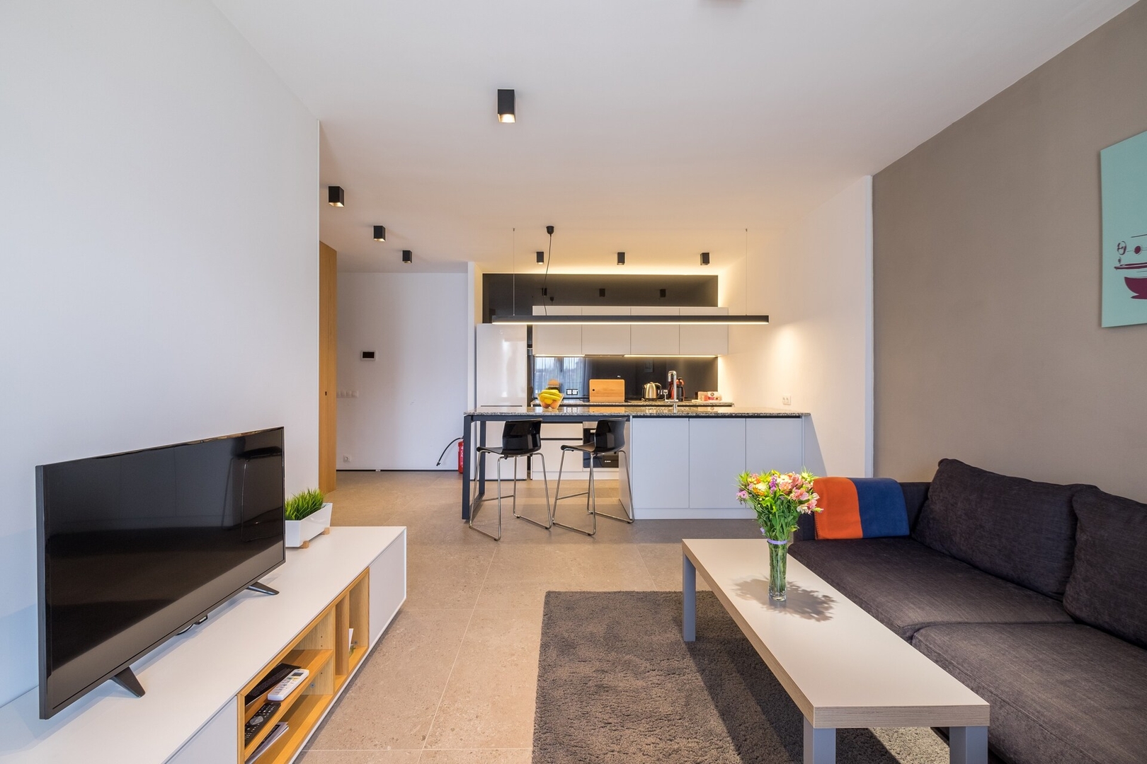 Minimal interior design / Metro Station / Luxury B 0 Flat Manager Booking