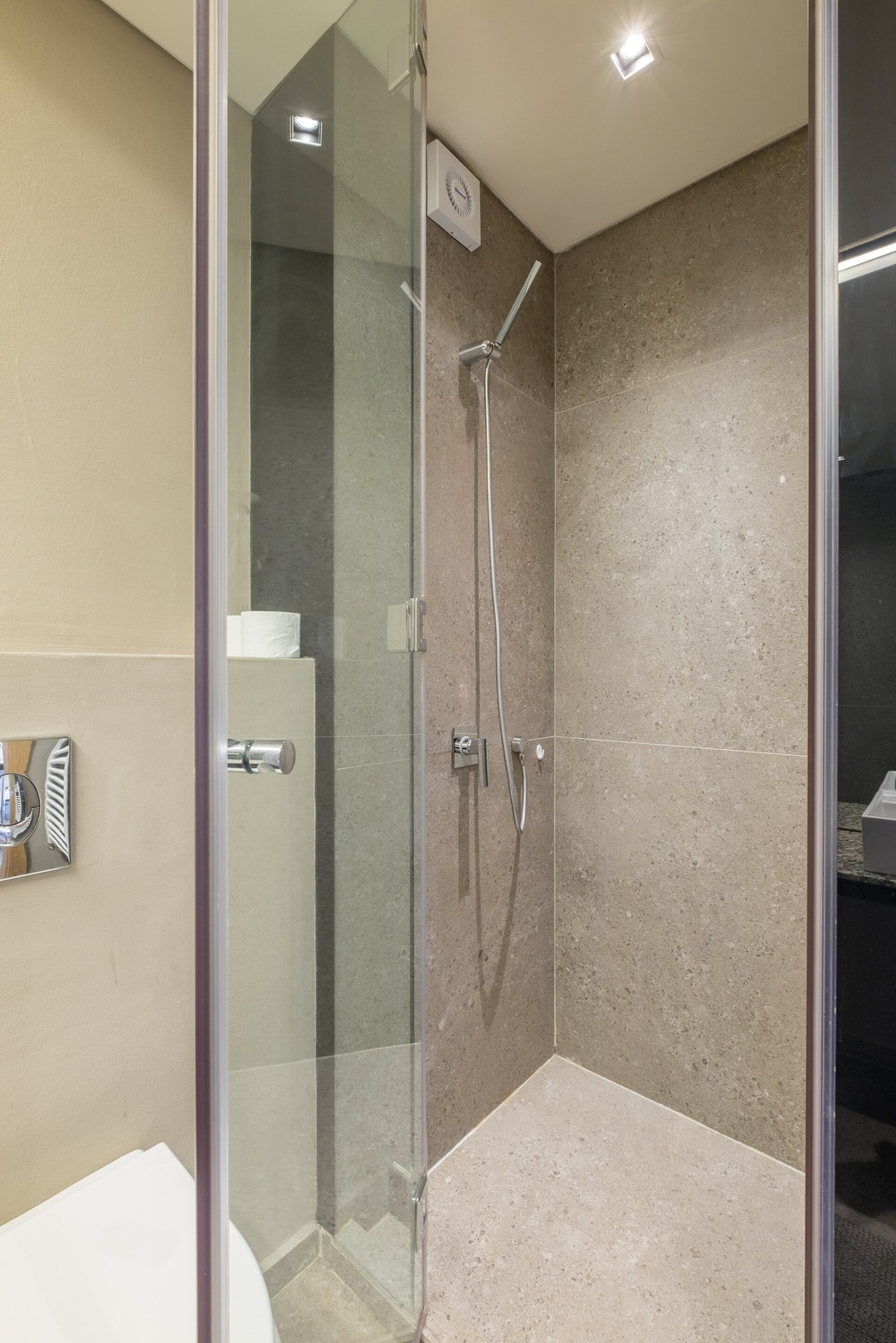 Minimal interior design / Metro Station / Luxury B 24 Flat Manager Booking