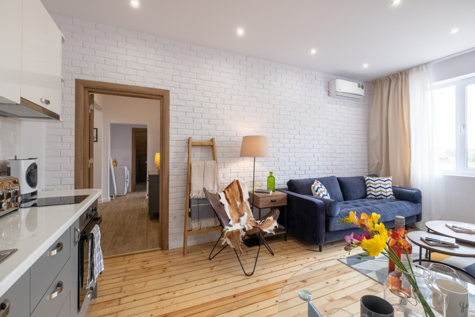 2BR Apartment | Stylish Gem | AC 5 Flat Manager Booking