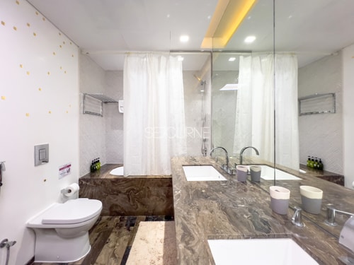 Panoramic Views 1BR| Damac Heights| Dubai Marina 30 Sejourne - Luxury Holiday Homes | Luxury short term rentals in Dubai