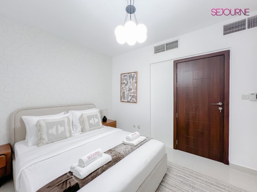 Luxurious 2BR in Dubai Gate 1 JLT 8 Sejourne - Luxury Holiday Homes | Luxury short term rentals in Dubai