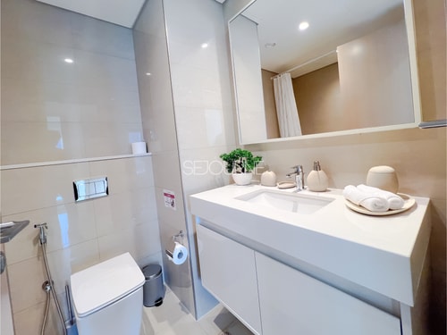 Full Burj Khalifa View 2BR in Burj Royale Downtown 20 Sejourne - Luxury Holiday Homes | Luxury short term rentals in Dubai