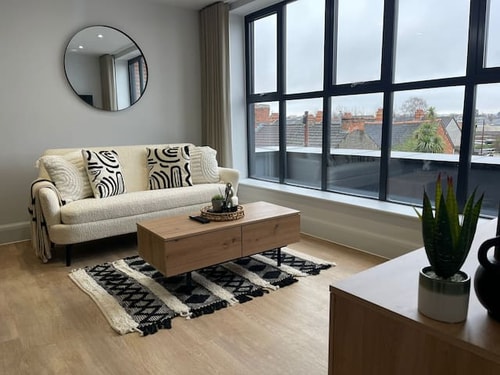 Trendy Apartment in Cardiff