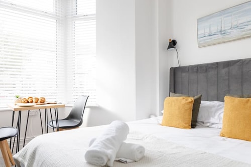 Bay City Studio Apartments in Cardiff