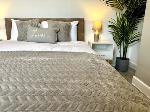 City Centre House - Pet Friendly - Free Parking