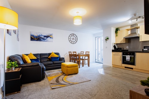 Cosy 2 Bed Apartment Free Parking Cardiff Bay