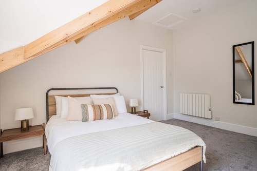 Sleeps 4