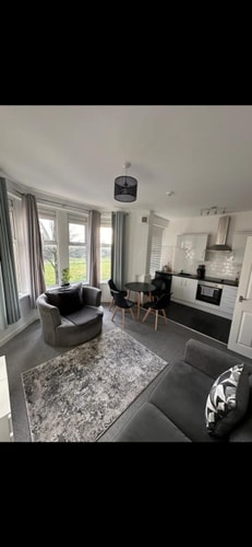 City Centre Embankment View Apartment Two