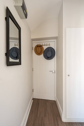 N- HG - Flat 5 - Willow - Sleeps 2