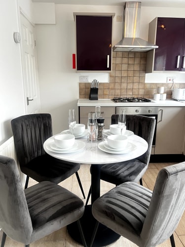 6BZ - 42 Craiglee Drive